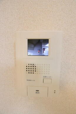 安心のテレビモニタ付きドアホン