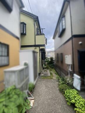 現地写真（現況、古家が建っています）