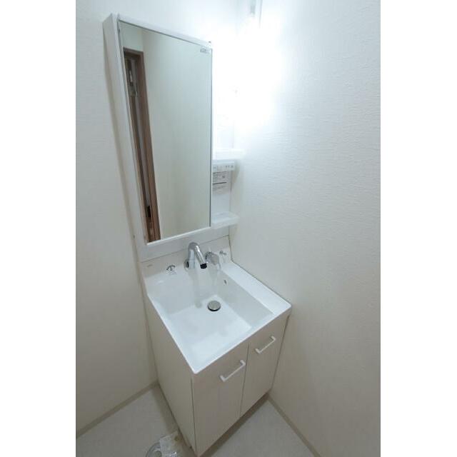 朝便利な独立洗面台♪