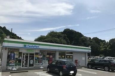 ファミリーマート 裾野岩波店