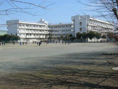 狭山ケ丘中学校