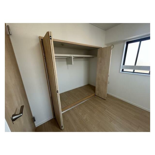 「北東側洋室」