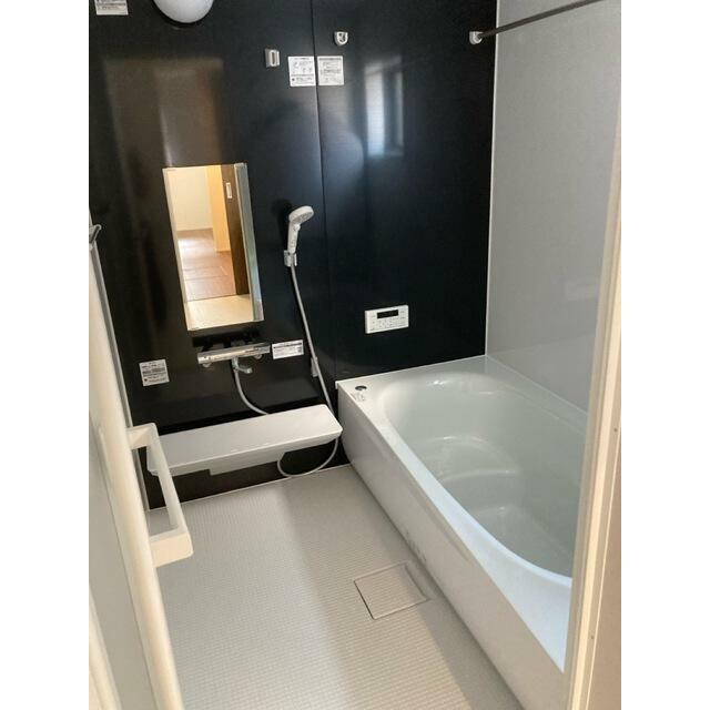 充実したバスタイムは明日への活力源（6号棟）