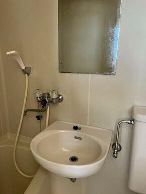 日々の疲れを癒すお風呂付です