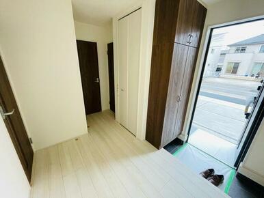 疲れた日も悲しいことがあった日も、変わらず迎えてくれる愛しのわが家（1号棟）