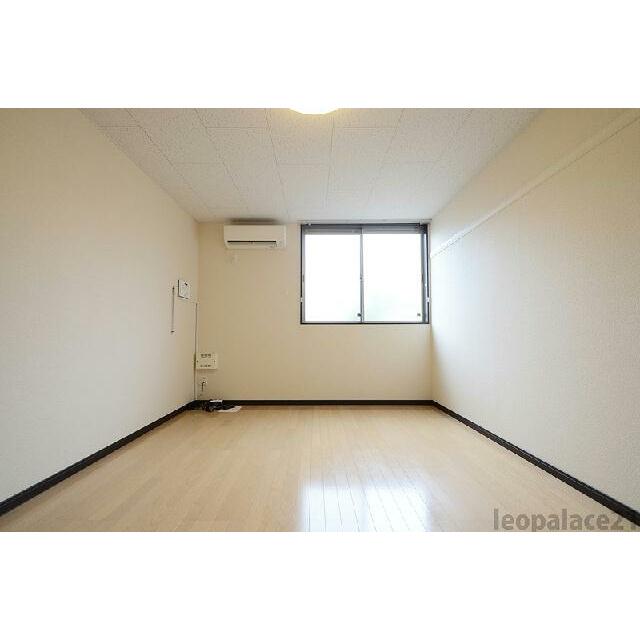 1Ｆのお部屋はフローリングです。
