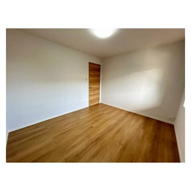 「2階洋室」約6.4帖