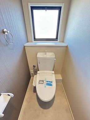 「トイレ」LIXIL製、新品交換済み