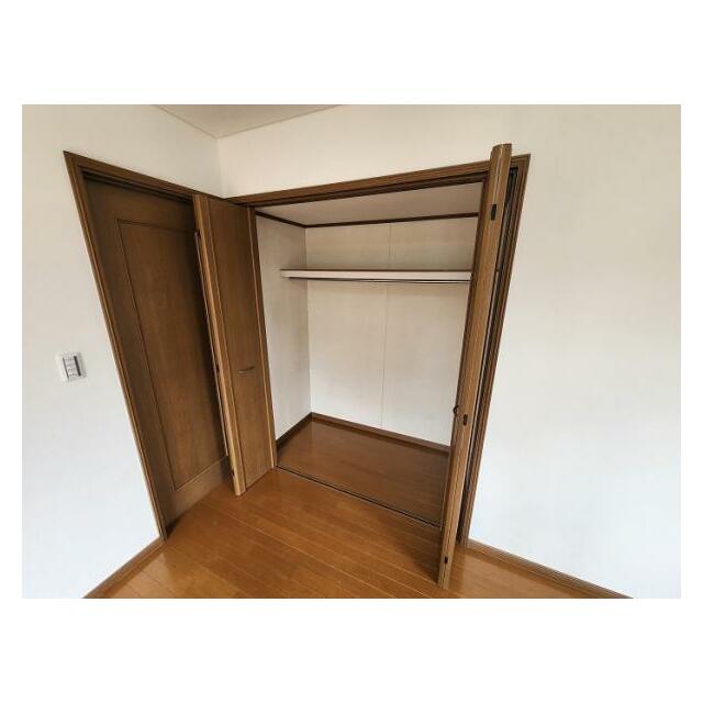 洋室クローゼット