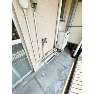 室外洗濯機置き場