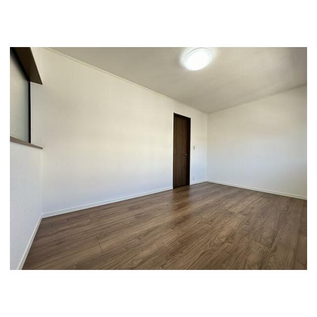 3階東側洋室約6.3帖