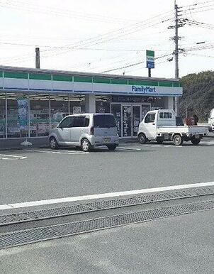 ファミリーマート玉名石貫店