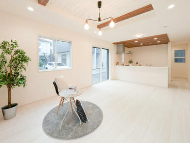 【1号棟リビング(1)】17帖