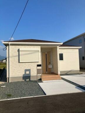 日を重ねるごとにこの佇まいに愛着が湧いてきそう（1号棟）