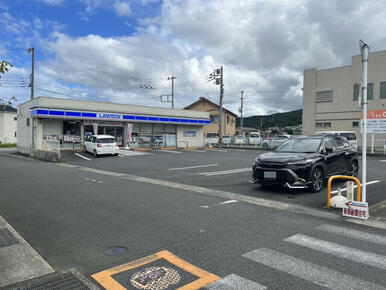 ローソン南足柄飯沢店