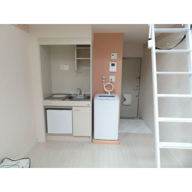 室内はフローリングで雰囲気のいいお部屋です！