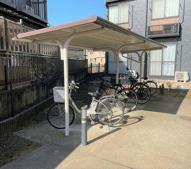 屋根付き駐輪場