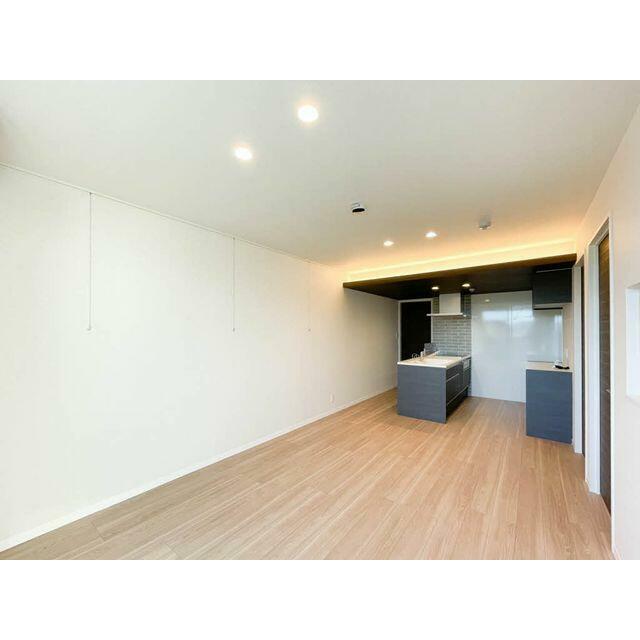 ＬＤＫには間接照明を採用しております