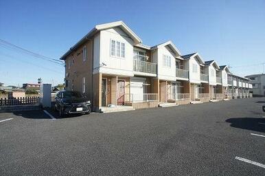 積水ハウス施工の賃貸住宅『シャーメゾン』／駐車場２台付き（無料）