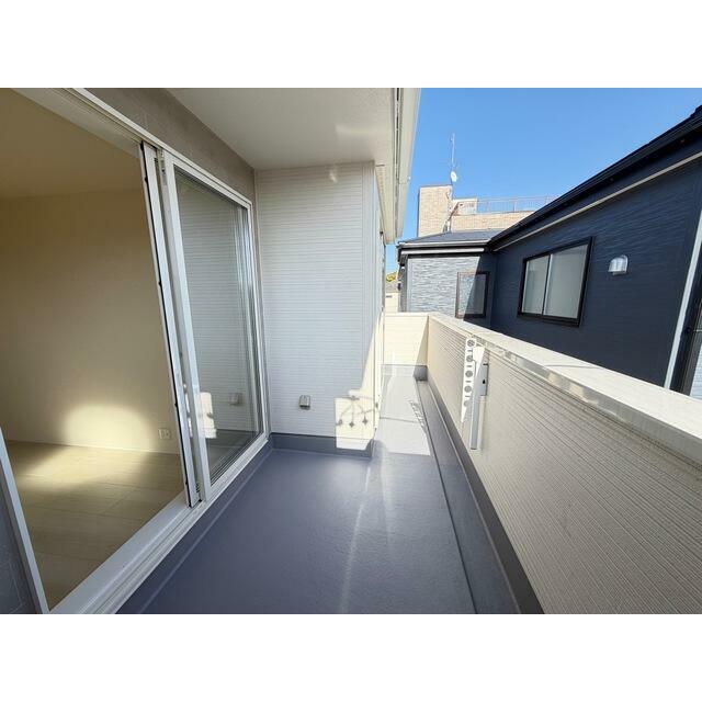 移ろいゆく季節の風をこのバルコニーで感じて（1号棟）