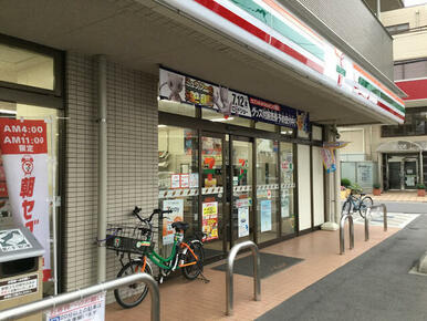 セブンイレブン船橋前原東４丁目店
