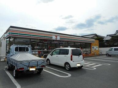 セブンイレブン戸手店