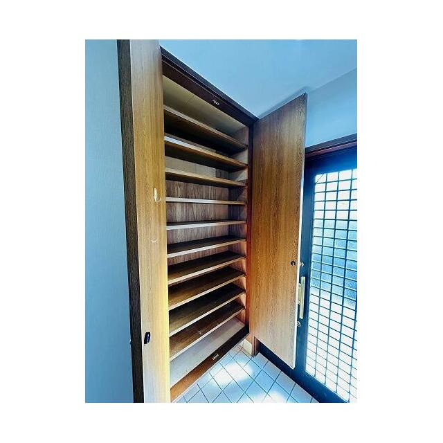 「玄関」大容量のシューズボックスがありすっきりした空間でお出迎えできます。