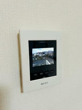 「設備」モニターホンで来客時も安心。新品交換済です。