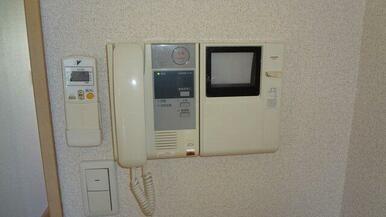 安心のＴＶモニター付インターホンです♪