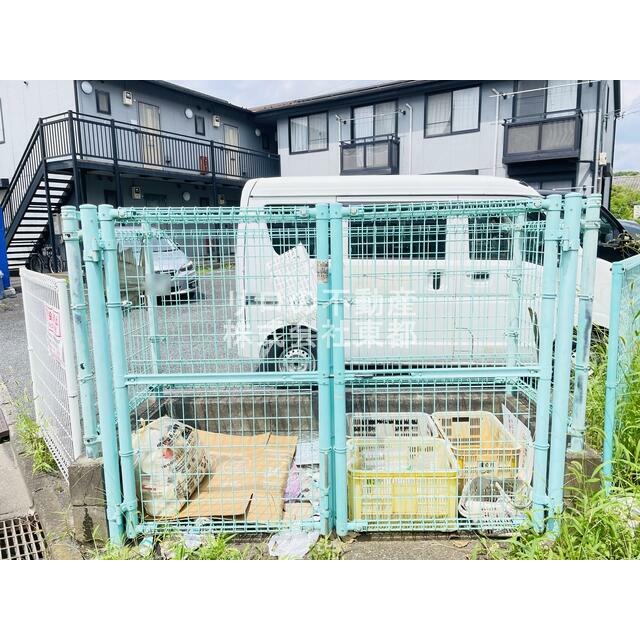 BOXタイプのごみ置き場で清潔ですね♪