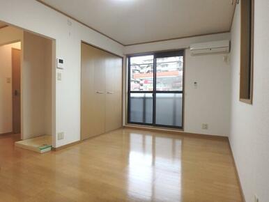 ２面採光の明るいお部屋