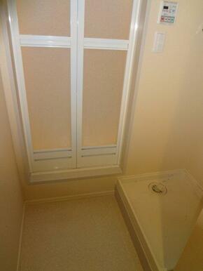 室内洗濯機置場