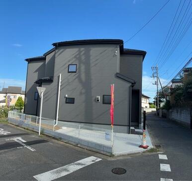 日を重ねるごとにこの佇まいに愛着が湧いてきそう（1号棟）