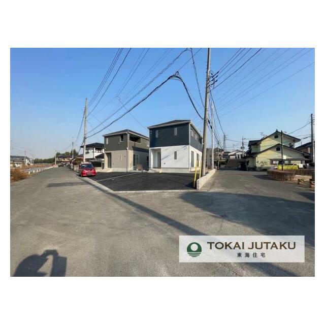 西側約6M、南側約6M幅員の公道角地。車の出し入れもスムーズに行えますね＾＾