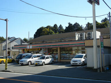 セブンイレブン川崎長沢４丁目店