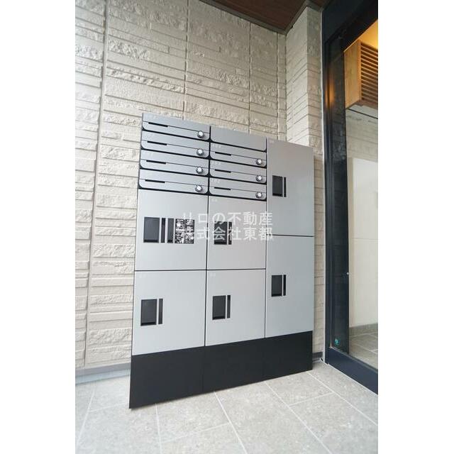 集合ポスト、宅配ボックス付き！