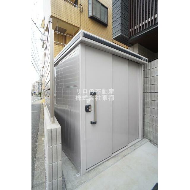 敷地内ゴミ置き場有☆朝の忙しいときに便利ですね☆