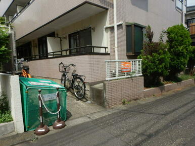 ごみ置場