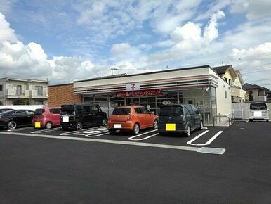 セブンイレブン万野原南店まで500m