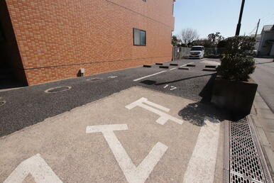 敷地内駐車場（要空き確認）