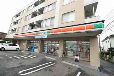 ファミリーマート横浜神大寺四丁目店