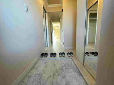 玄関床イタリアンタイル