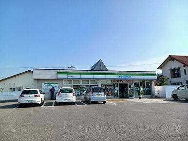 ファミリーマート高松川部店さん