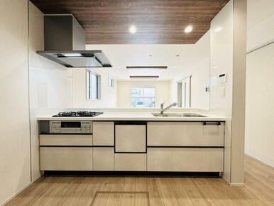 【キッチン:1号棟】