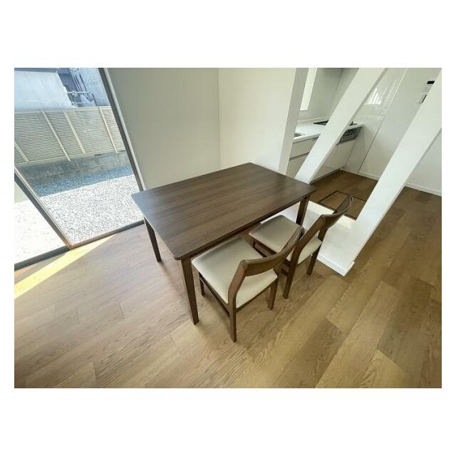 「ニトリ家具設置しました」ダイニングテーブル