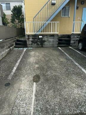 駐車スペースもあります。