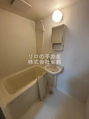 機能的で清潔感のある洗面所と一体型のバスルームです♪