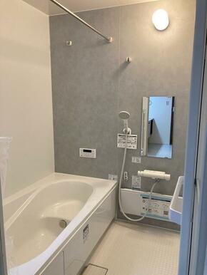 朝風呂、シャワー、夜のバスタイムと使い方は自在（1号棟）