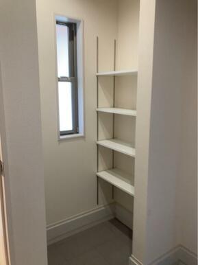 便利グッズや収納アイテムを駆使してテトリス感覚で整理整頓を楽しんでみては？（1号棟）