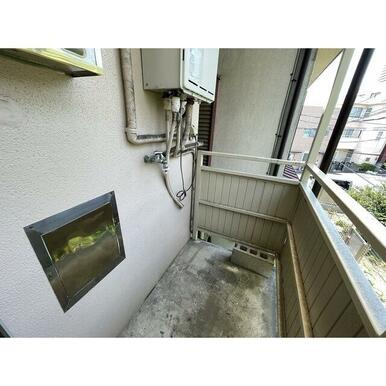 室外洗濯機置場